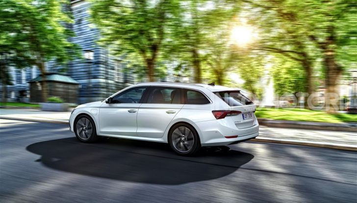 Nuova Skoda Octavia: la quarta generazione è un inno di stile e tecnologia - Foto 4 di 14