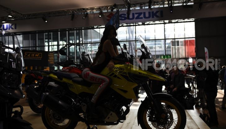 [VIDEO] Suzuki presenta a EICMA la nuova V-STROM 1050 - Foto 8 di 18