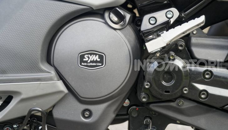 Prova SYM Maxsym TL 500, il maxi bicilindrico “non estremo” che mancava - Foto 12 di 28