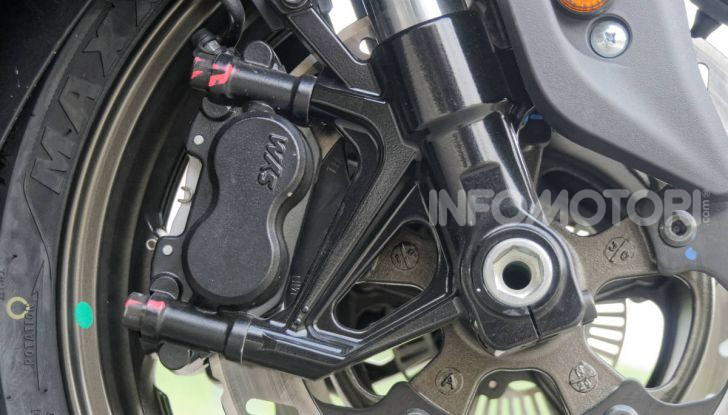 Prova SYM Maxsym TL 500, il maxi bicilindrico “non estremo” che mancava - Foto 24 di 28