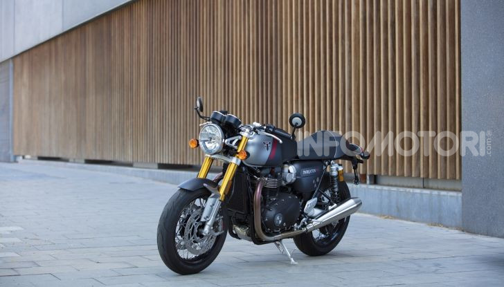 Triumph Thruxton RS 2020: l’iconica cafè racer si evolve in chiave moderna - Foto 11 di 33