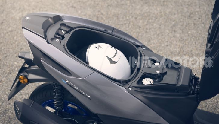 Yamaha dà il via al noleggio mensile dello scooter - Foto 11 di 13