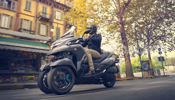 Yamaha dà il via al noleggio mensile dello scooter - Foto 8 di 13