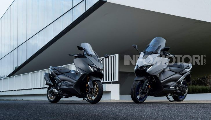 Video prova in anteprima Yamaha TMAX 560 2020, è maggiorenne ma continua a crescere - Foto 2 di 83