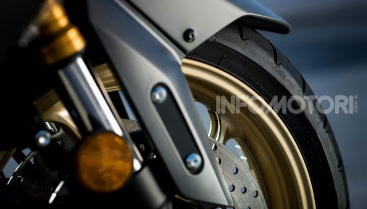 Video prova in anteprima Yamaha TMAX 560 2020, è maggiorenne ma continua a crescere - Foto 39 di 83