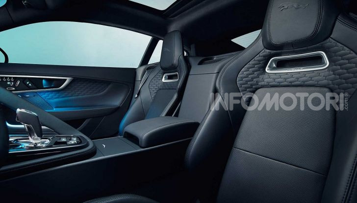 Jaguar F-Type 2020: più affilata, moderna e potente - Foto 13 di 16