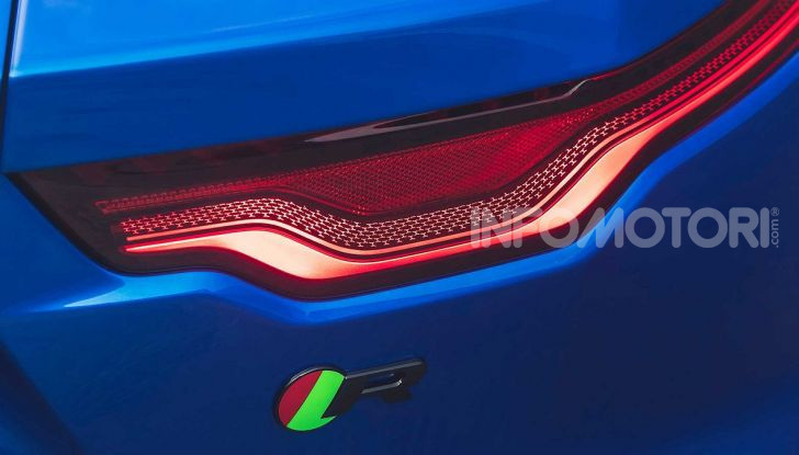 Jaguar F-Type 2020: più affilata, moderna e potente - Foto 9 di 16