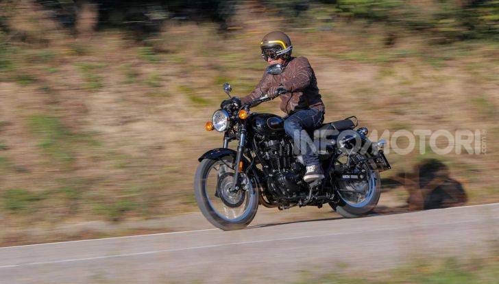 Prova in anteprima Benelli Imperiale 400, caratteristiche e prezzo - Foto 8 di 66