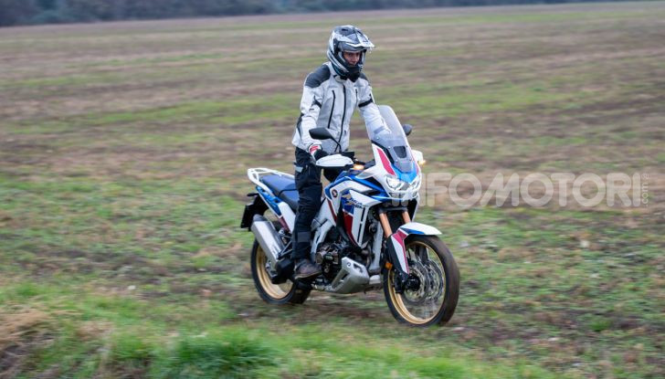 Prova Honda Africa Twin 1100 DCT Adventure Sports 2020: caratteristiche e prezzo - Foto 19 di 63