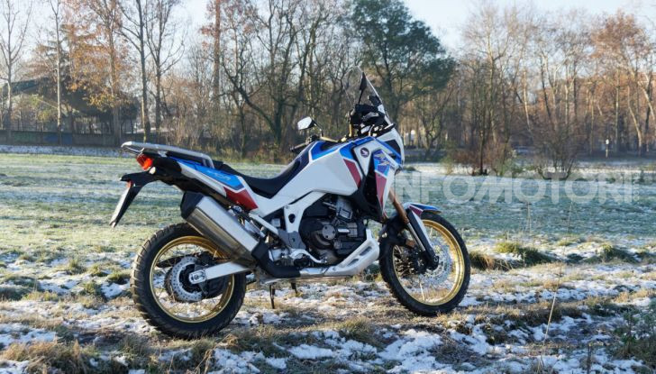 Prova Honda Africa Twin 1100 DCT Adventure Sports 2020: caratteristiche e prezzo - Foto 21 di 63