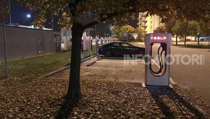 Quali sono le prese più diffuse per le auto elettriche e ibride plug-in: dalla CCS alla CHAdeMO passando per la Type2 - Foto 3 di 11