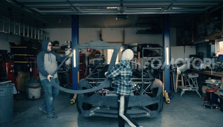 Lamborghini Aventador, il regalo di natale per padre e figlio appassionati - Foto 19 di 20