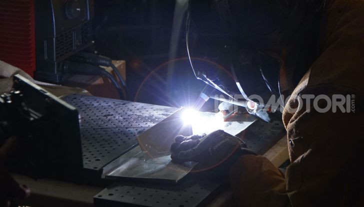 Lamborghini Aventador, il regalo di natale per padre e figlio appassionati - Foto 5 di 20