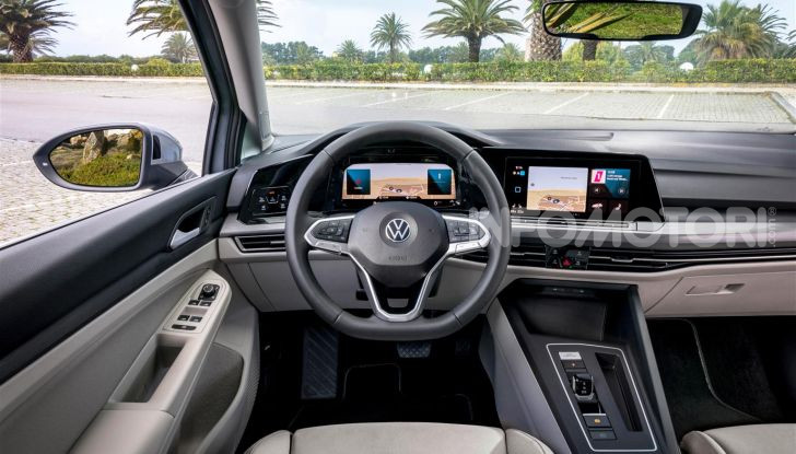 Nuova Volkswagen Golf 8: prova su strada, motori e prezzi - Foto 20 di 22
