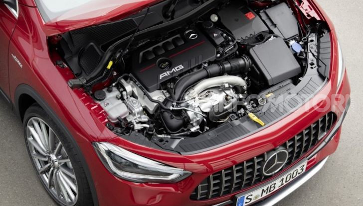 Nuovo Mercedes-AMG GLA 35 4MATIC: prestazioni senza rinunciare al comfort - Foto 1 di 11