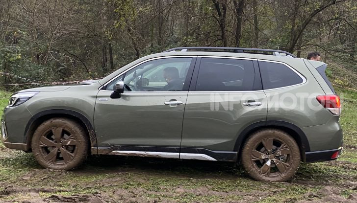 Subaru Forester e-Boxer, motori e prezzi del SUV ibrido - Foto 6 di 10