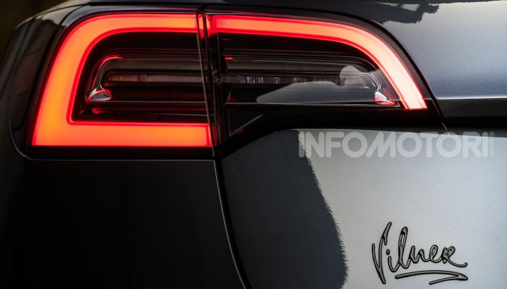 Testa Model 3: ancora più elegante grazie a Vilner - Foto 3 di 11