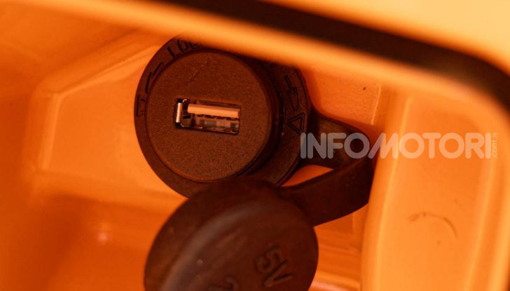 Prova Lambretta V 200 Special, il Lambro torna a scorrere su due ruote - Foto 21 di 25