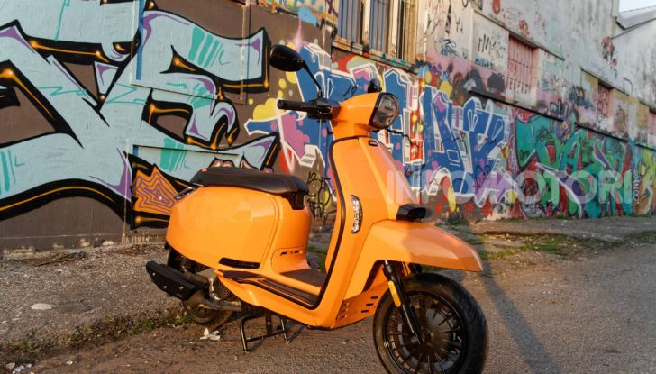 Prova Lambretta V 200 Special, il Lambro torna a scorrere su due ruote - Foto 25 di 25