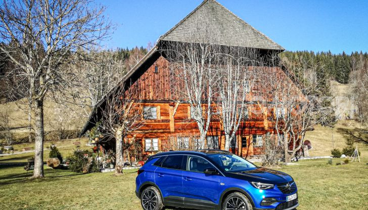 Prova Opel Grandland X Hybrid4, il SUV ecologico per andare ovunque - Foto 14 di 15