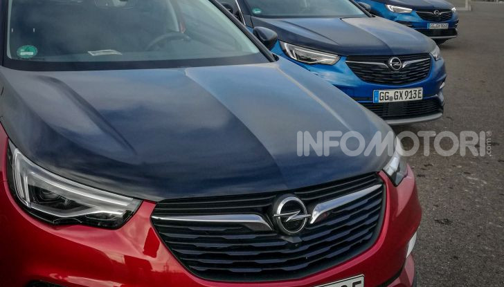 Prova Opel Grandland X Hybrid4, il SUV ecologico per andare ovunque - Foto 8 di 15