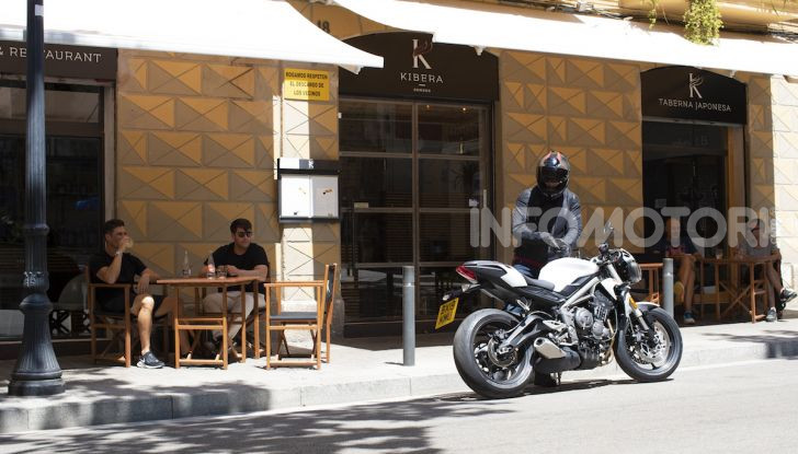 Il 2020 di Triumph si apre col lancio della nuova Street Triple S - Foto 29 di 35