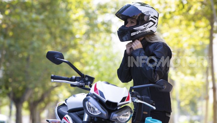 Il 2020 di Triumph si apre col lancio della nuova Street Triple S - Foto 34 di 35