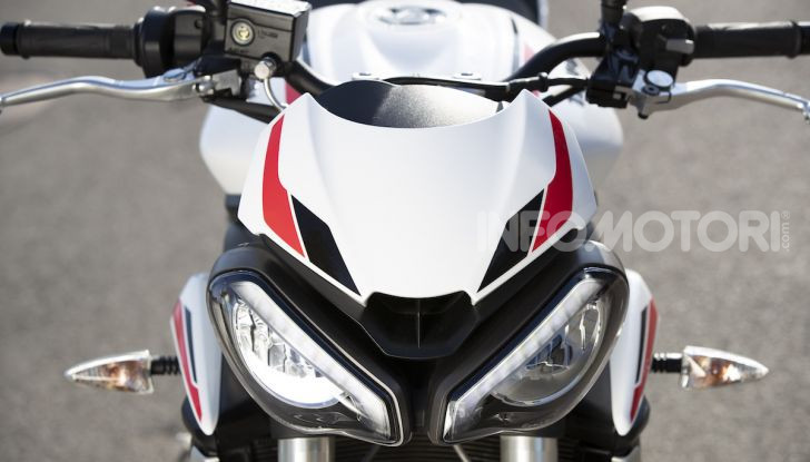 Il 2020 di Triumph si apre col lancio della nuova Street Triple S - Foto 9 di 35