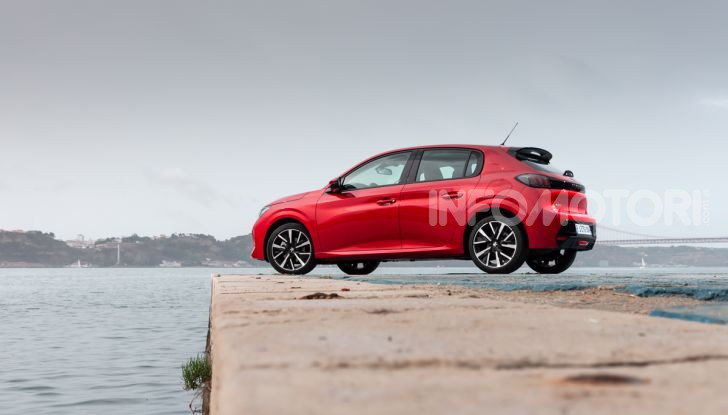 Peugeot 208 Allure Navi Pack