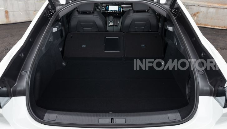 [VIDEO] La prova su strada di tutta la gamma Plug-In Hybrid di Peugeot - Foto 18 di 32