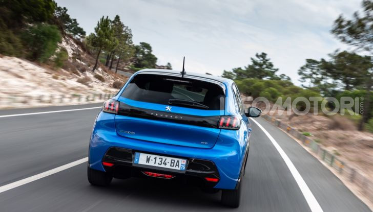 [VIDEO] La prova su strada di tutta la gamma Plug-In Hybrid di Peugeot - Foto 24 di 32