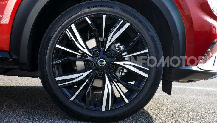 Prova su strada Nissan Juke 2020, più convenzionale e tecnologica - Foto 20 di 23