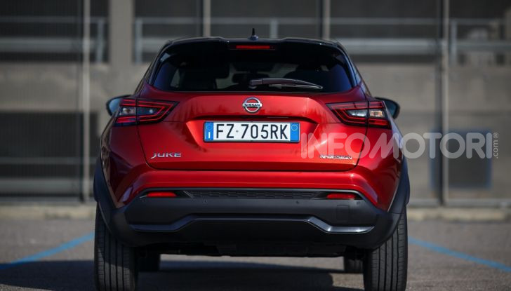 Prova su strada Nissan Juke 2020, più convenzionale e tecnologica - Foto 10 di 23