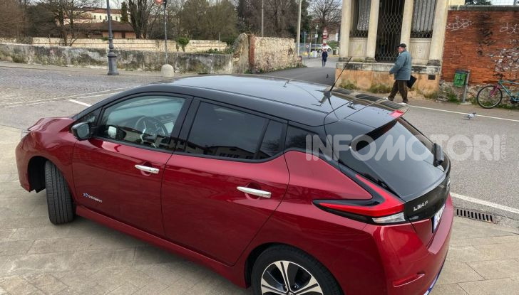 Nissan Leaf e+ 62 kWh prova su strada: prestazioni, autonomia e prezzi - Foto 35 di 37