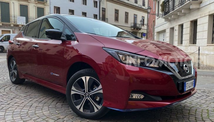 Nissan Leaf e+ 62 kWh prova su strada: prestazioni, autonomia e prezzi - Foto 2 di 37