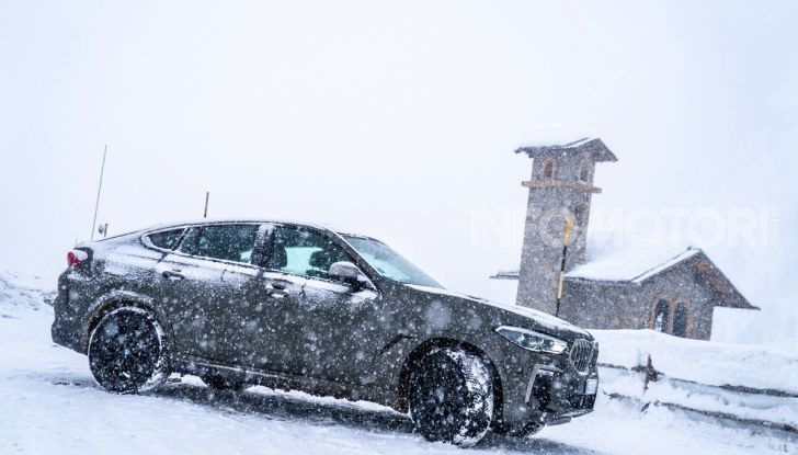 [VIDEO] Il test della nuova BMW X6 2020 sulla neve di Livigno - Foto 7 di 25