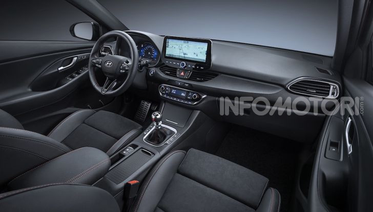 Nuova Hyundai i30: carattere sportivo con un cuore green - Foto 5 di 5