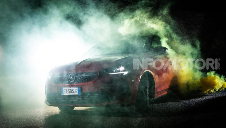 Nuova Opel Corsa, provati su strada i nuovi fari IntelliLux LED matrix - Foto 6 di 9