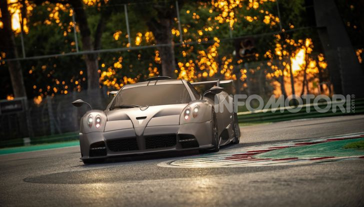 Pagani Imola: innovazione e potenza in una hypercar stradale - Foto 1 di 10