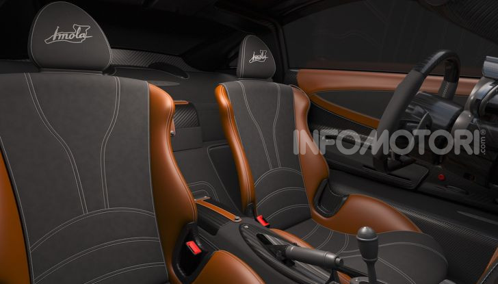 Pagani Imola: innovazione e potenza in una hypercar stradale - Foto 8 di 10