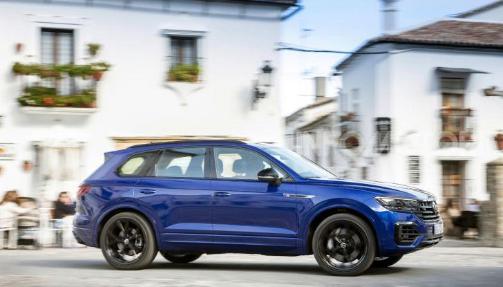 Volkswagen Touareg R 2020