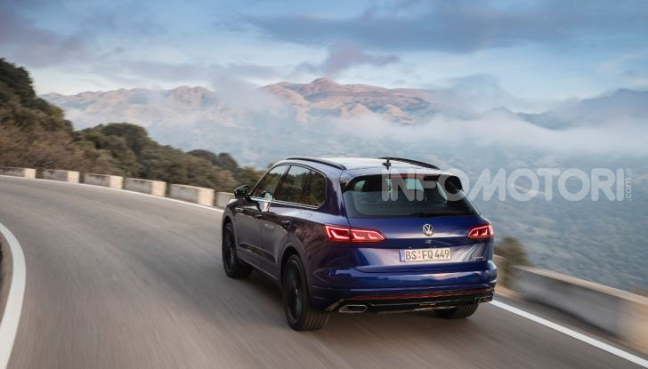 Volkswagen Touareg R 2020