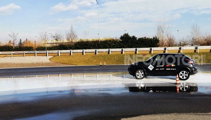 Guida sicura: le regole che è bene ricordare per evitare incidenti - Foto 12 di 25
