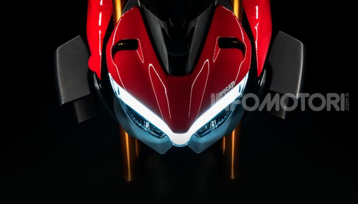 Ducati Streetfighter V4, la power naked dalla doppia personalità - Foto 15 di 16