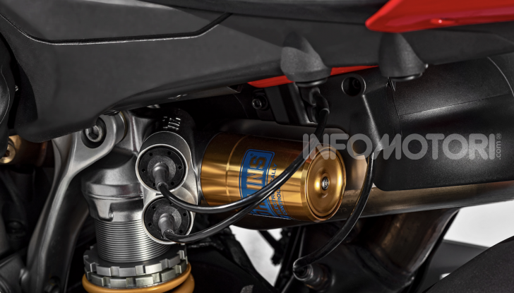 Ducati Streetfighter V4, la power naked dalla doppia personalità - Foto 2 di 16