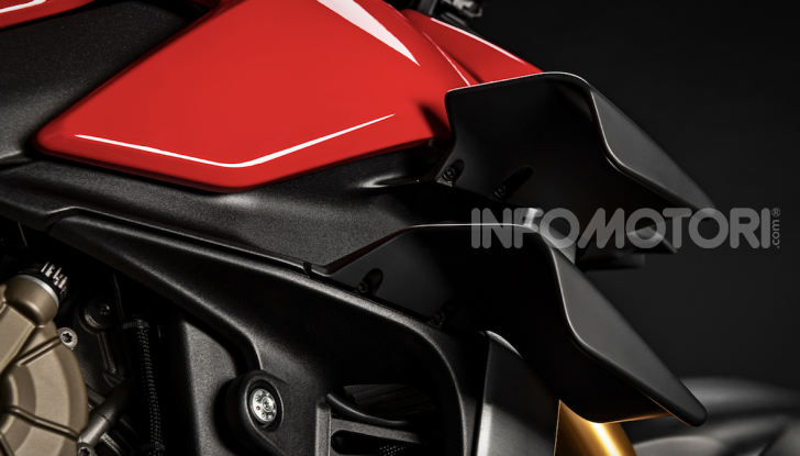 Ducati Streetfighter V4, la power naked dalla doppia personalità - Foto 7 di 16