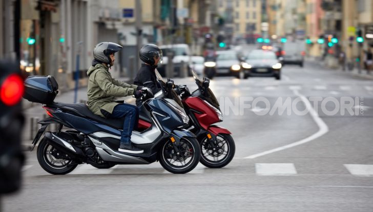 Honda Forza 300 2020 Limited Edition: look sportivo e praticità ai massimi livelli - Foto 9 di 23