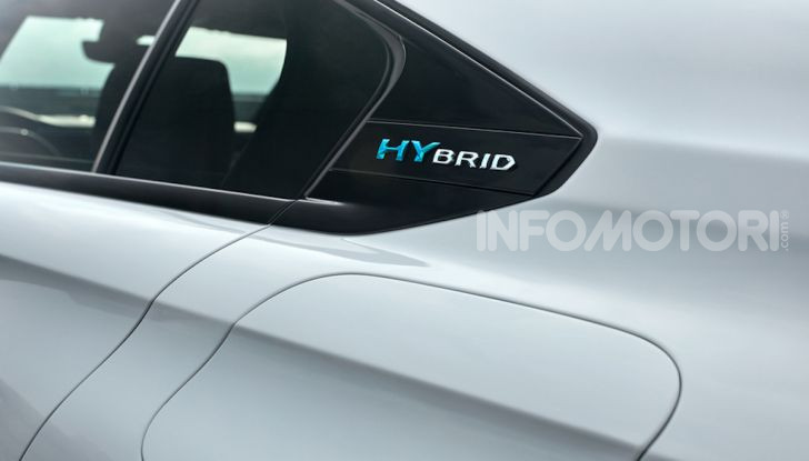 Peugeot 508 Hybrid e 508 SW Hybrid: prestazioni a zero emissioni - Foto 1 di 7