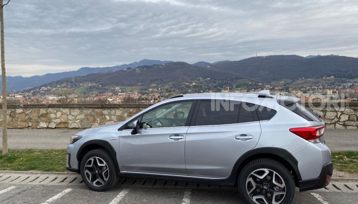 Prova su strada Subaru XV e-Boxer: il crossover compatto - Foto 13 di 32
