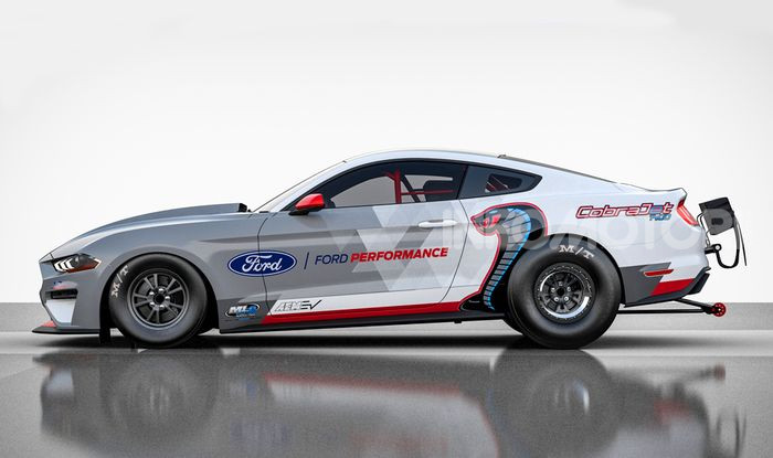 Mustang Cobra Jet 1400: la Dragster di Ford 100% elettrica - Foto 3 di 6